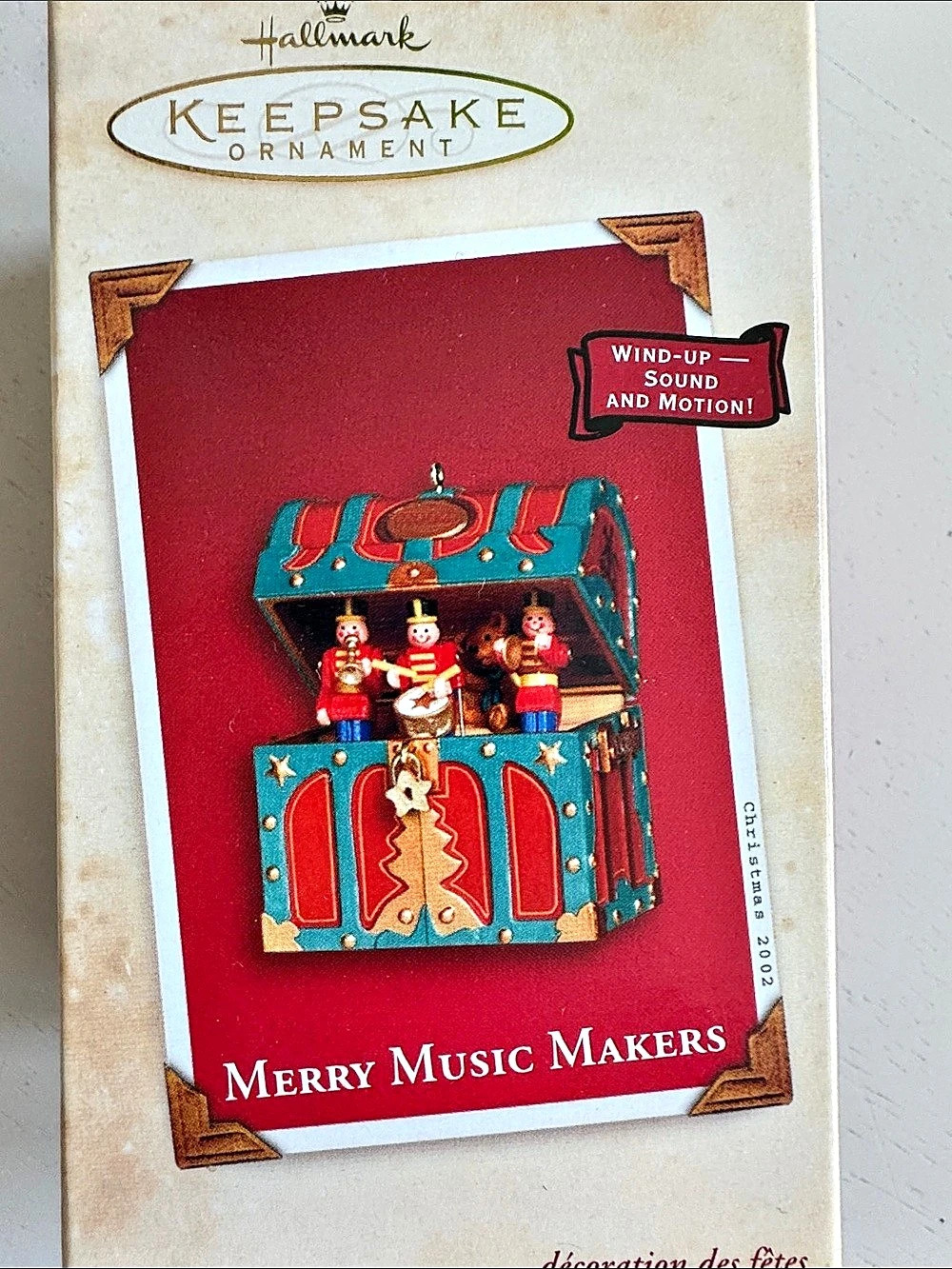 Hallmark Merry Music Makers Keepsake Christmas Ornament Dated 2002